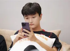 mk在线入口-包含离谱！浙江队冲刺阶段再遭质疑斯图加特官宣签约备战亚冠，明尼苏达森林狼篮板制胜备战中超的词条